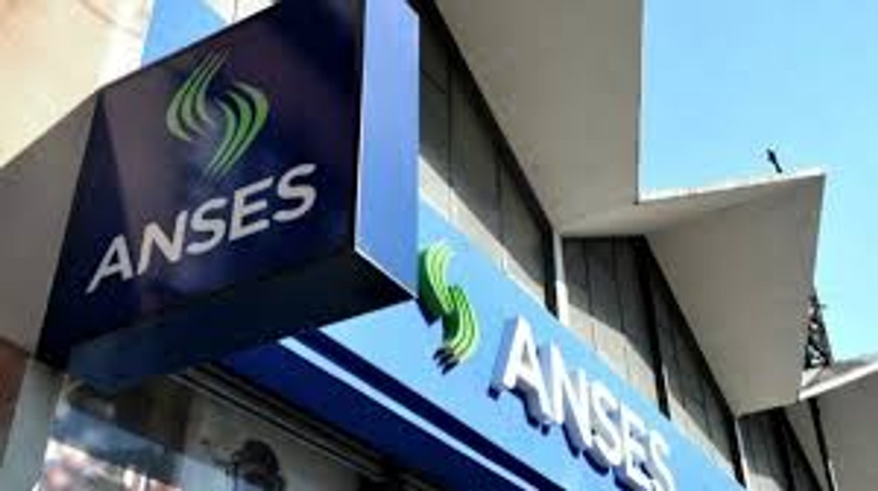 Imagen para el artículo: Último día de los operativos de ANSES: qué trámite podés hacer este 17 de abril y en dónde están ubicados