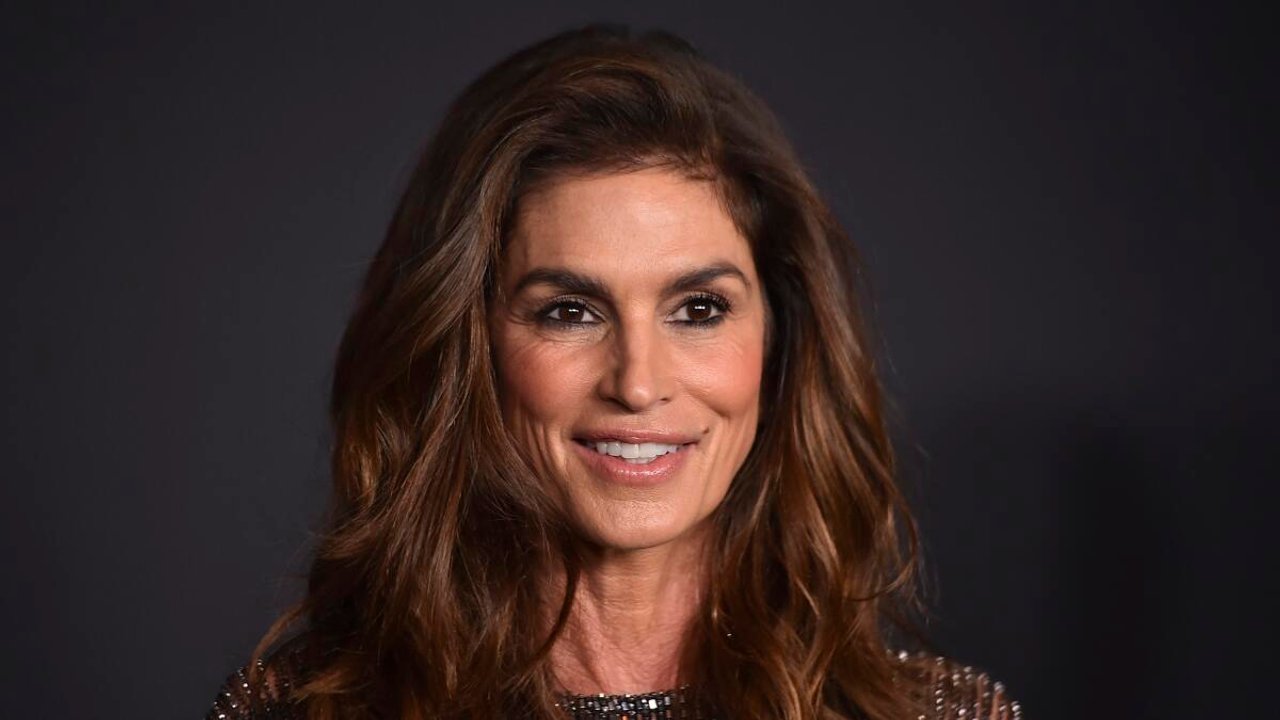 Imagen para el artículo: A sus 60 años: así fue la increíble transformación de Cindy Crawford