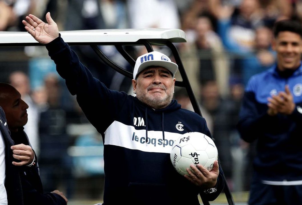 Imagen para el artículo: Revelan una nueva foto de Maradona antes de morir: por qué y quién la incorporó a la causa