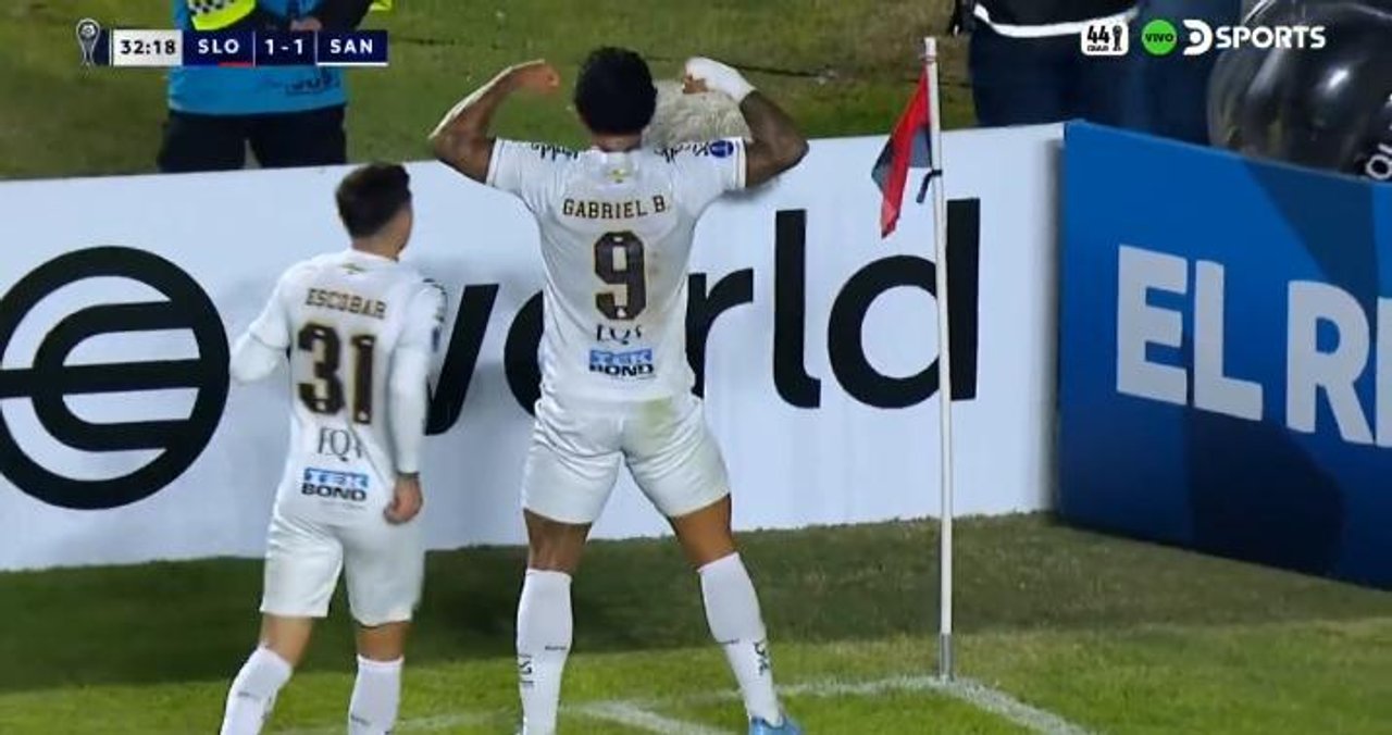 Imagen para el artículo: Neymar frotó la lámpara, Rolheiser metió un taco descomunal y Gabigol definió con clase: el golazo de Santos a San Lorenzo