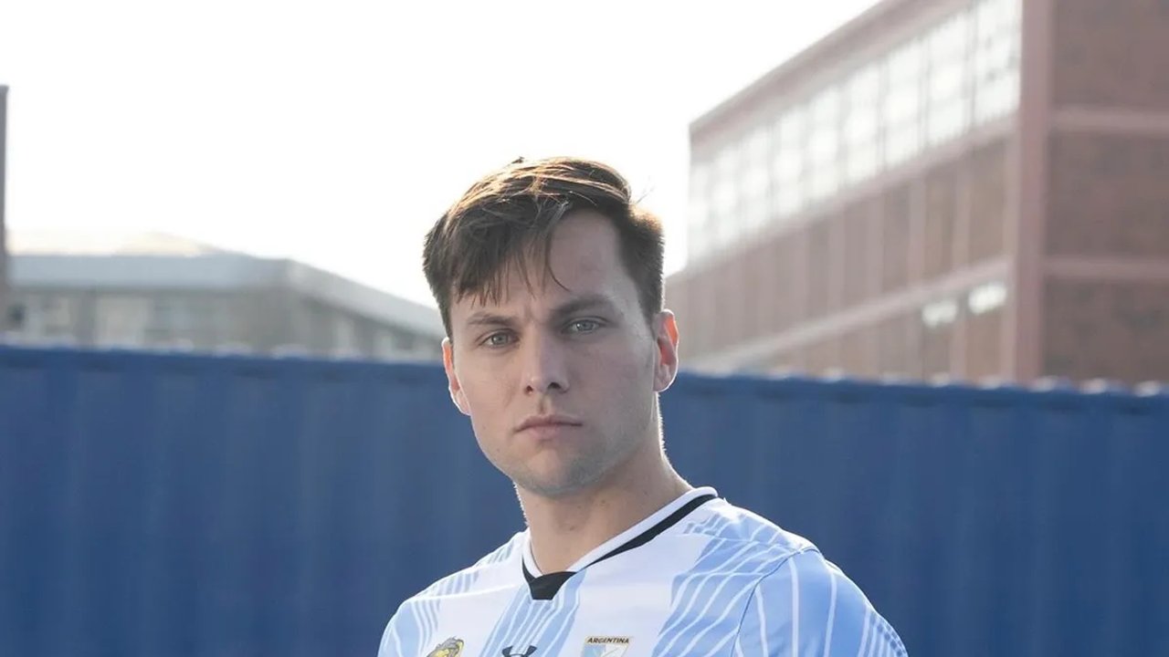 Imagen para el artículo: Del hockey al mundo de la moda: la increíble historia del argentino Nicolás Keenan