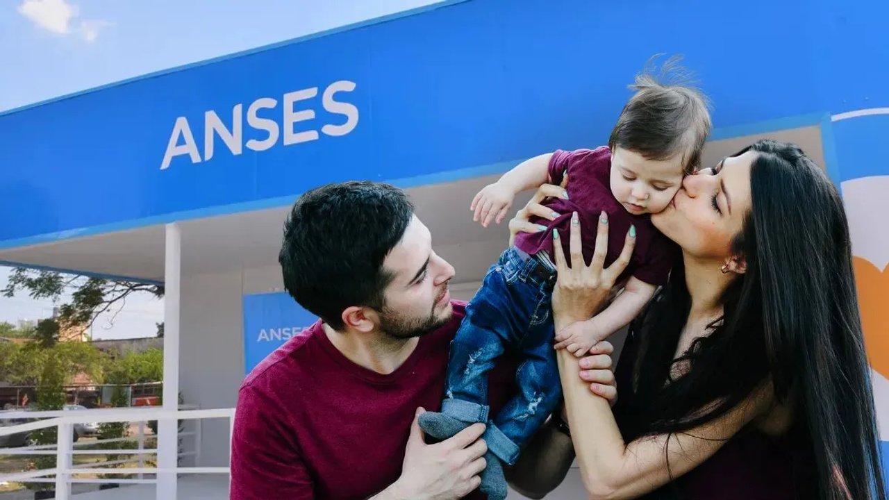 Imagen para el artículo: Cuales son las familias de AUH de ANSES que cobrarán más de $700.000 en mayo 2026