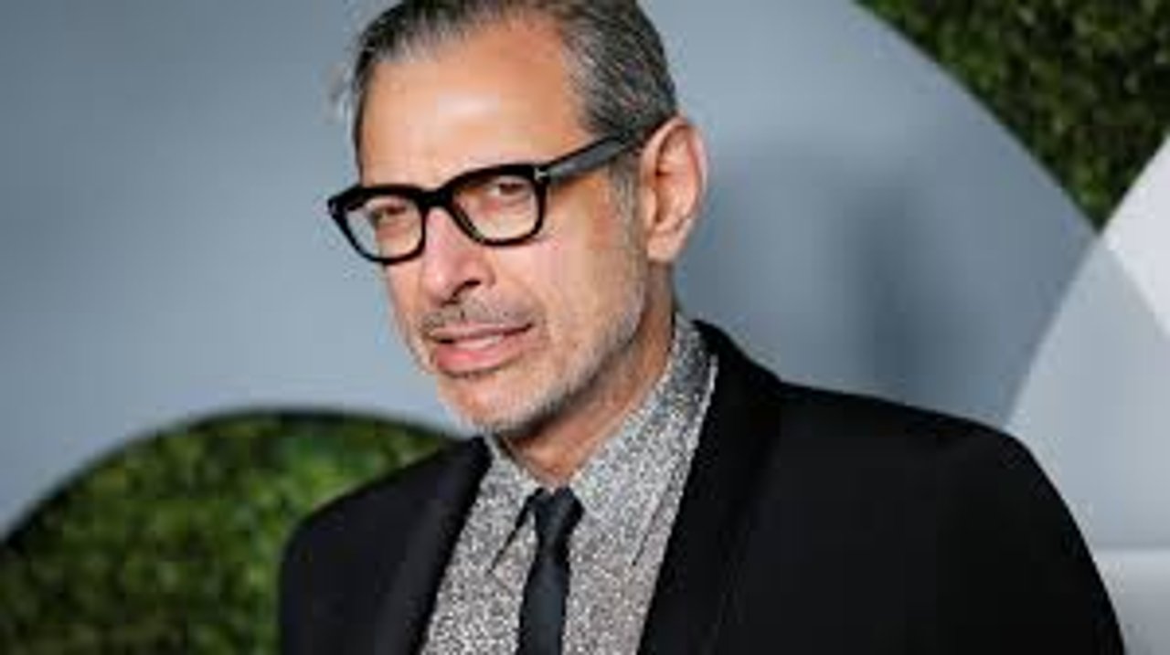 Imagen para el artículo: Impecable a los 73 años: así fue la impresionante transformación de Jeff Goldblum