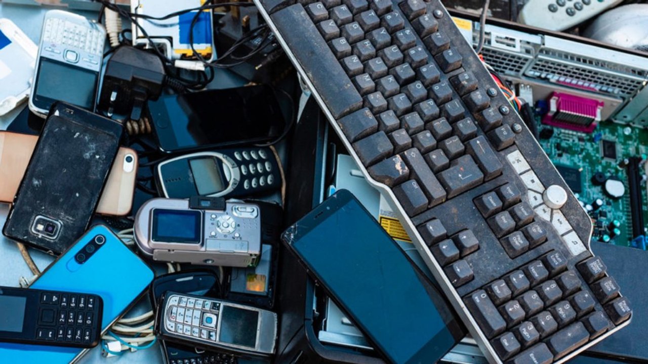 Imagen para el artículo: En Luján apuestan por el reciclaje de residuos electrónicos: cómo es
