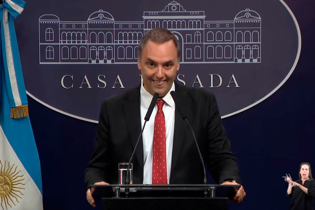 Imagen para el artículo: ¿Todo planificado desde el Estado? El lapidario informe de TN sobre los archivos de Adorni que lo hunden aún más