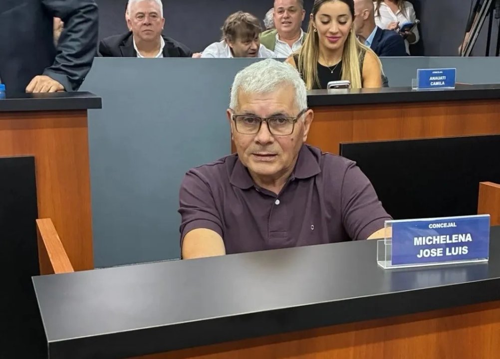 Imagen para el artículo: Expulsaron del partido a un concejal de La Libertad Avanza que explotó contra Adorni en medio de una sesión