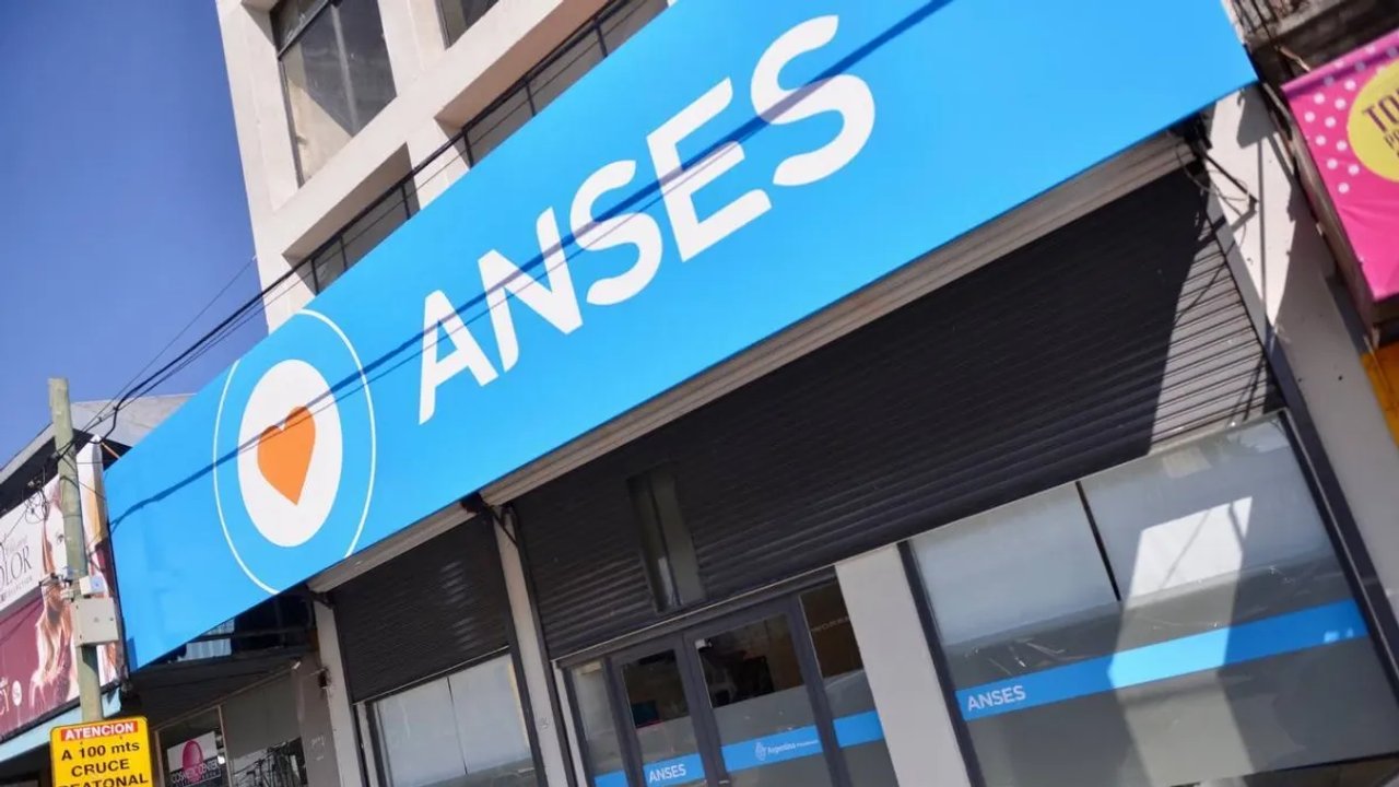 Imagen para el artículo: Monto con aumento, bono extra y aguinaldo: cómo se compone la jubilación de ANSES en junio 2026 y a cuánto llega