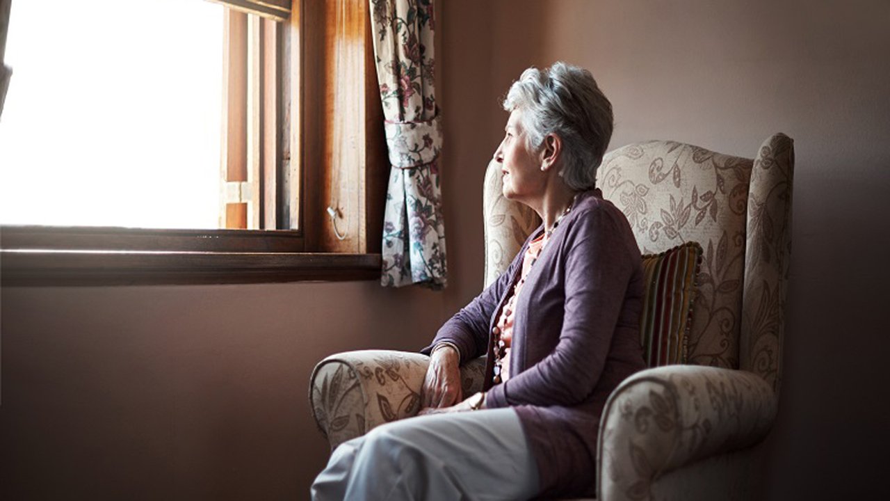 Imagen para el artículo: Qué significa tener 70 años y no sentirte necesario para tus hijos según la psicología