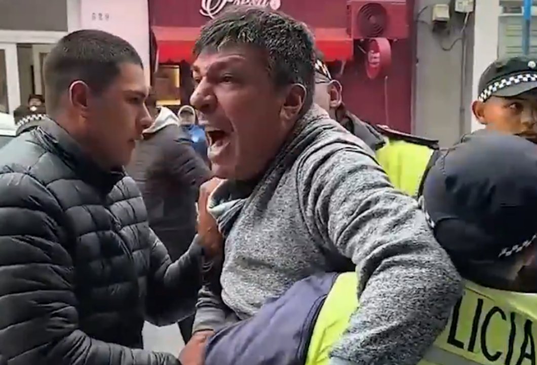Imagen para el artículo: Tucumán: lo acusó de tocarle el auto con la bicicleta, discutieron y le pegó un tiro en el hombro