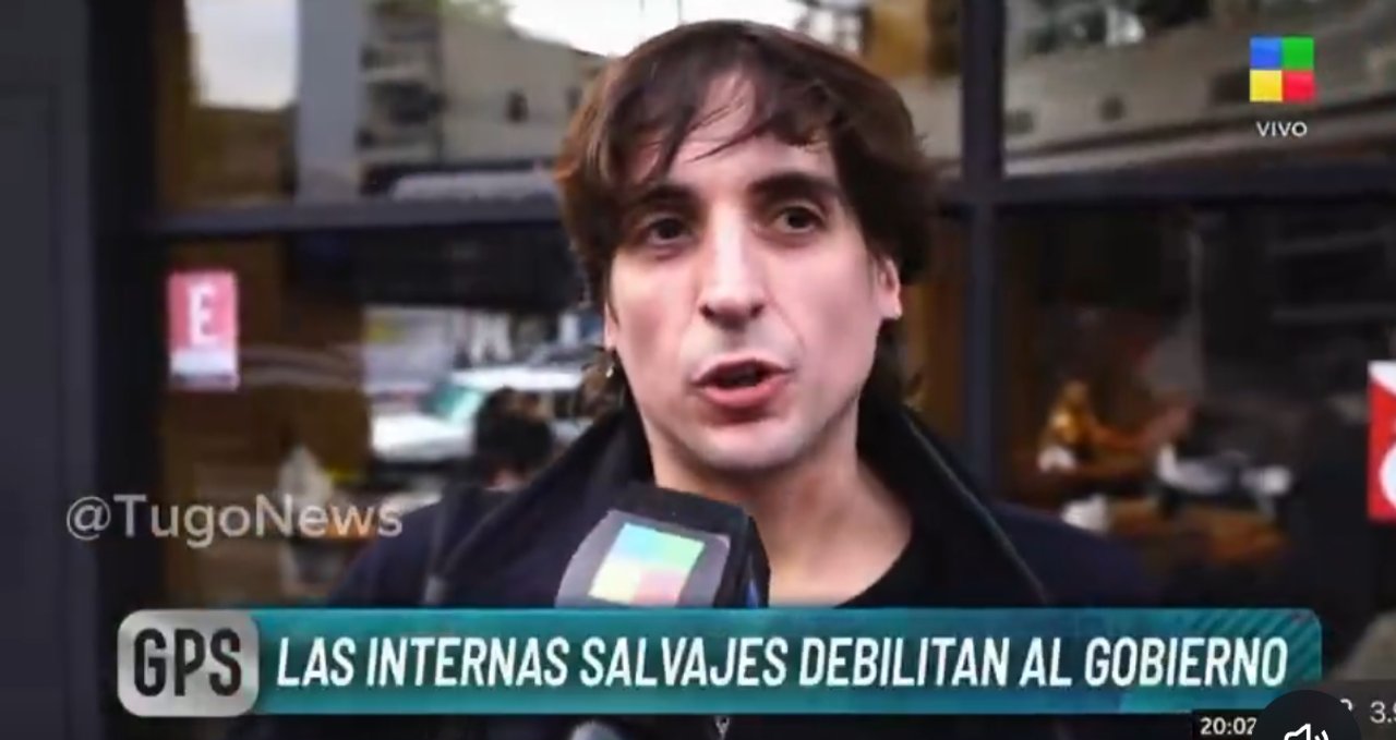 Imagen para el artículo: Le preguntaron por las internas del Gobierno y respondió con una remera letal