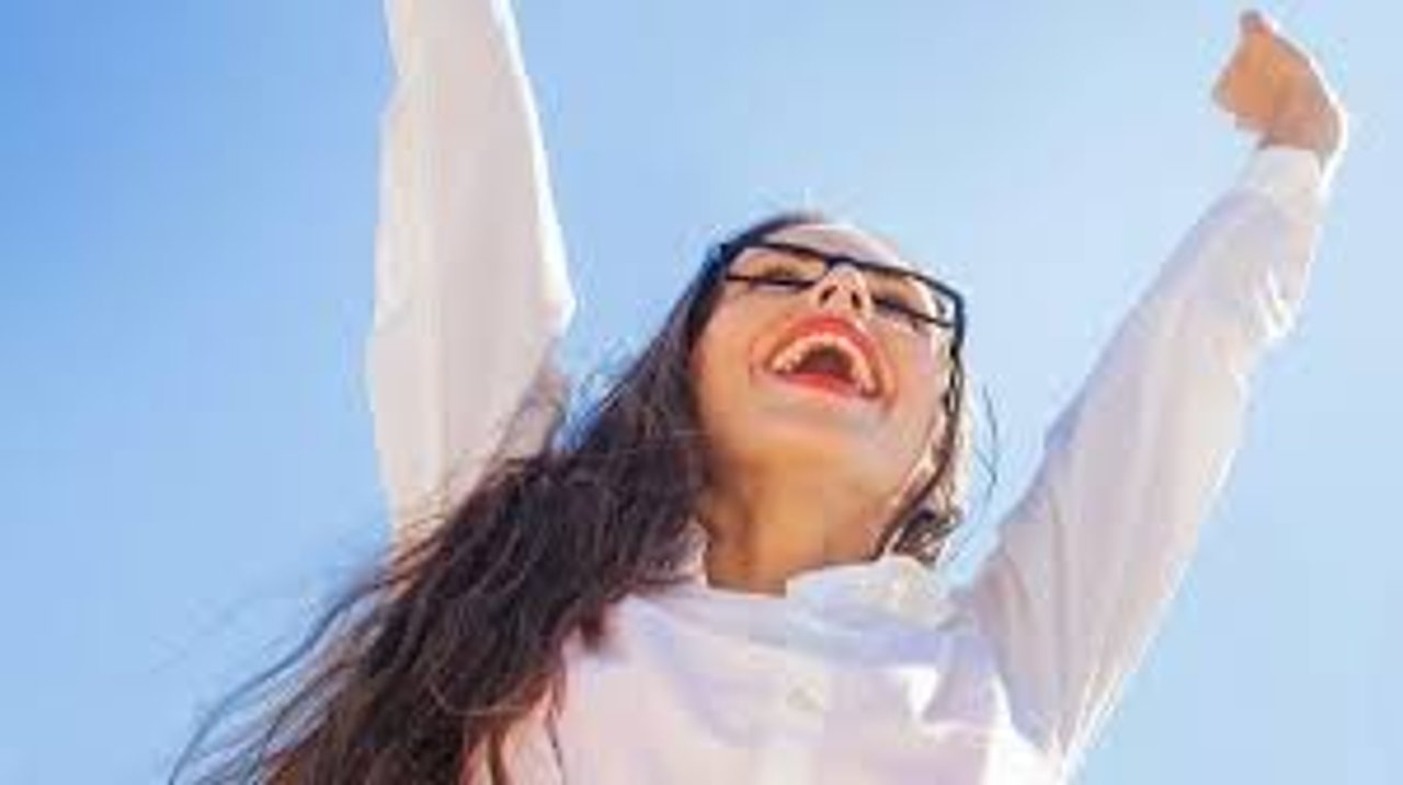 Imagen para el artículo: Cuál es el principal elemento de la felicidad según la psicología