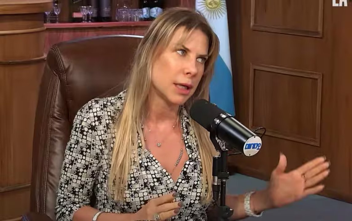 Imagen para el artículo: Karen Reichardt volvió a publicar algo de lo que no tiene ni idea y las redes se dividen entre la risa y la pena