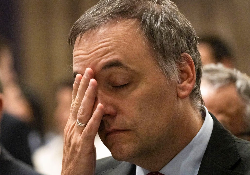 Imagen para el artículo: Adorni publicó ‘el resumen de la semana' pero a la gente sólo le importa su declaración jurada