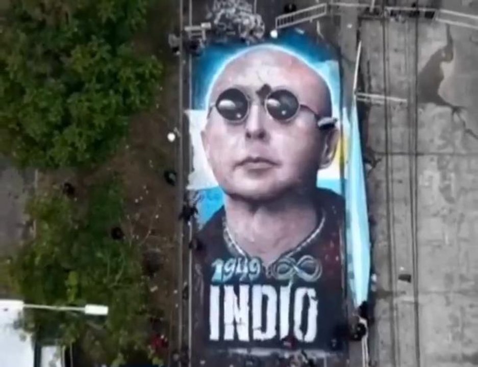 Imagen para el artículo: Impactados por la imagen, los conductores de TN se deshicieron en el elogios al descubrir el mural del Indio desde el aire