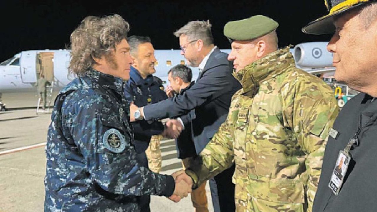Imagen para el artículo: Insólito: le cortaron la luz al Ejército por falta de pago