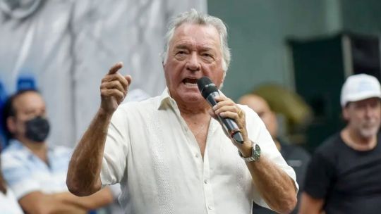 Imagen para el artículo: Luis Barrionuevo: “Si hacemos un paro de 36 horas con movilización, cae Milei, pero no queremos”