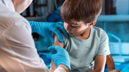 Imagen para el artículo: Vacaciones de invierno: por qué es clave tener las vacunas al día para prevenir enfermedades respiratorias