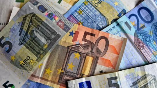 Imagen para el artículo: A cuánto cerró el euro blue hoy, 1 de junio