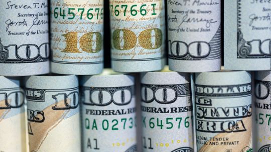 Imagen para el artículo: El dólar blue cerró sin cambios este viernes 5 de junio y el Banco Central volvió a comprar dólares