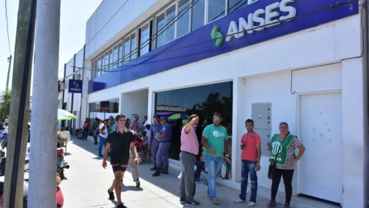 Imagen para el artículo: Cronograma de ANSES: las asignaciones y jubilaciones que se depositan este martes 21 de julio