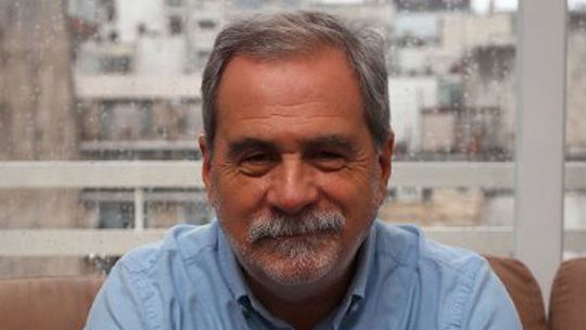Imagen para el artículo: Carlos Fara: “Pasaron 33 meses desde que Kicillof propuso nuevas canciones que todavía no compuso"