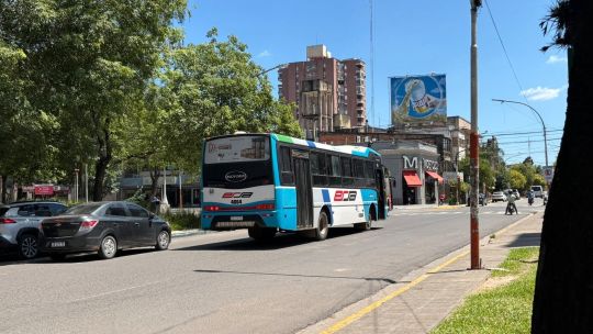 Imagen para el artículo: Empresas de colectivos ponen en duda el pago del aguinaldo y exponen la fragilidad del sistema en el Gran Resistencia