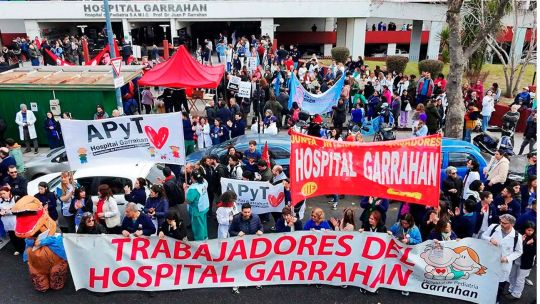 Imagen para el artículo: El Garrahan, otra vez al rojo vivo: denuncian vaciamiento, "terror laboral" y convocan a una asamblea general