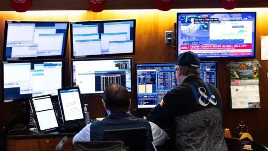 Imagen para el artículo: Con el impulso de Vaca Muerta, Neuquén vuelve a Wall Street tras 9 años y busca hasta u$s 500 millones
