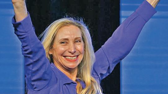Imagen para el artículo: Por orden de Karina Milei, se vetó en el Senado el pliego de una jueza por su vínculo familiar con un reconocido periodista