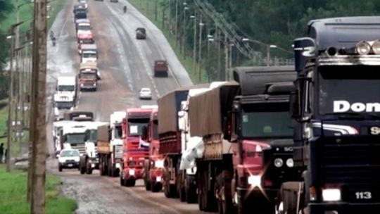Imagen para el artículo: Sueldos de Camioneros: los básicos confirmados para choferes y personal operativo en junio 2026