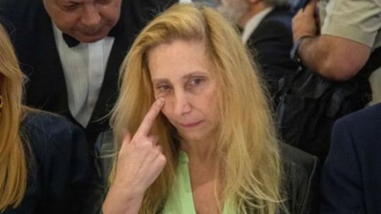Imagen para el artículo: Karina Milei no avanza, huye hacia adelante