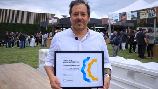 Imagen para el artículo: Gonzalo Aramburu es distinguido como embajador de la gastronomía argentina