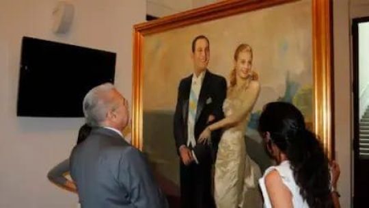 Imagen para el artículo: Milei sacó el cuadro de Perón y Evita de la Casa Rosada y lo reemplazará con uno de Messi
