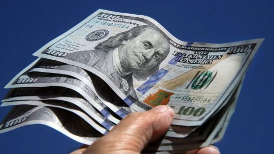 Imagen para el artículo: A cuánto cotiza el dólar hoy, martes 23 de junio de 2026: rompió la barrera de los $1.500 para la venta