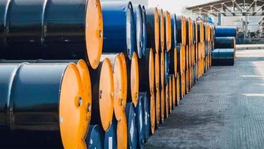 Imagen para el artículo: El petróleo se acerca a US$100, aunque Washington ve más cerca el final de la guerra