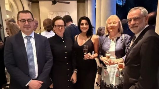 Imagen para el artículo: La diputada libertaria que dijo que se reunió con el embajador de un país que ya no existe