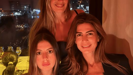 Imagen para el artículo: La nueva vida de Juliana Awada sin Macri: viaje a París y Saint Barth