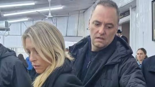 Imagen para el artículo: La investigación que prueba que Adorni y su esposa gastaron $ 176 millones en tarjeta