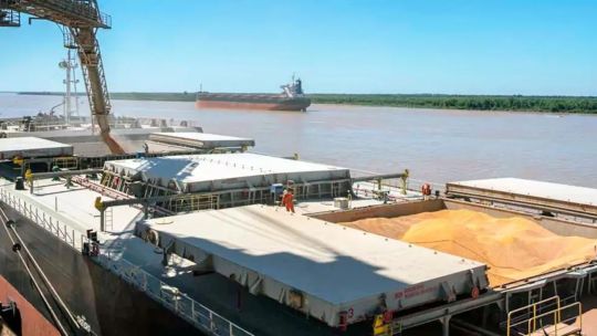 Imagen para el artículo: Con exportaciones récord, la balanza comercial marcó un superávit de US$ 2.711 millones