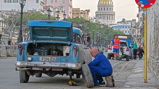 Imagen para el artículo: Gabriel Salvia: "Cuba es un desastre pero no me gustaría que se repita lo de Venezuela"