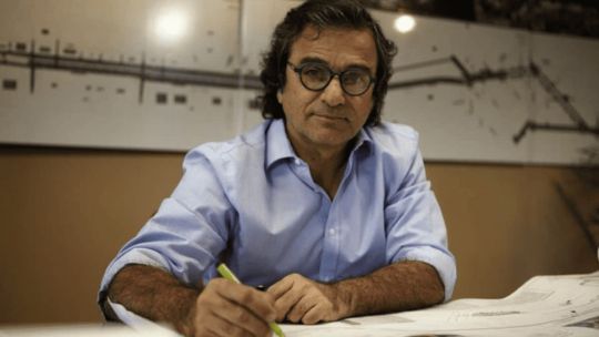 Imagen para el artículo: Quién es Carlos Frugoni, el funcionario al que echaron por sus propiedades no declaradas