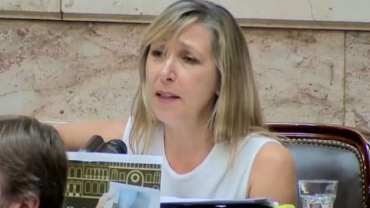 Imagen para el artículo: Myriam Bregman en el Congreso contra Adorni: "La gente le dice aloe vera"