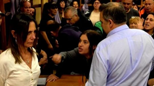 Imagen para el artículo: VIDEO: sesión por el presupuesto de Villa Gesell terminó a las piñas