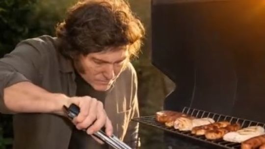 Imagen para el artículo: El video con IA de Milei, Macri y Cristina preparando un asado