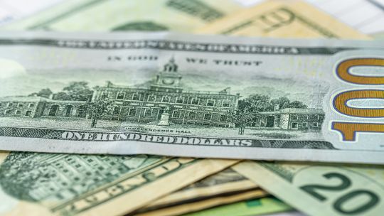 Imagen para el artículo: El dólar blue cerró en baja este miércoles 3 de junio y el Banco Central volvió a comprar dólares