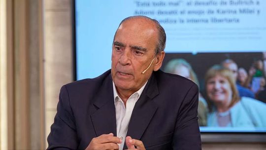 Imagen para el artículo: Guillermo Francos destrozó a Adorni: "Jamás cobré un sobresueldo"