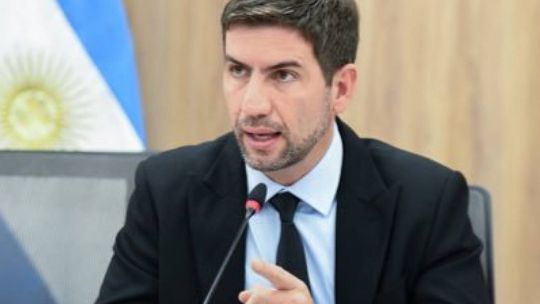 Imagen para el artículo: "A mi nombre, con la mía": Manuel Quintar pagó otra Cybertruck por USD 285.000 que nunca recibió