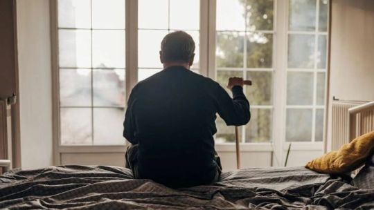 Imagen para el artículo: Vivir solo no es lo mismo que sentirse solo y Córdoba acaba de medir la diferencia