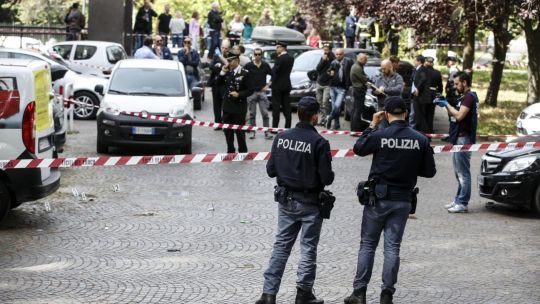 Imagen para el artículo: Terror en Italia: un auto atropelló a una multitud en Módena, el conductor estaba armado