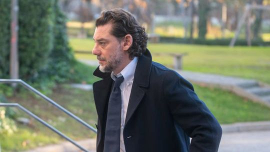 Imagen para el artículo: Un multimillonario muerto, su hijo en libertad bajo fianza y la saga que mantiene en vilo a España